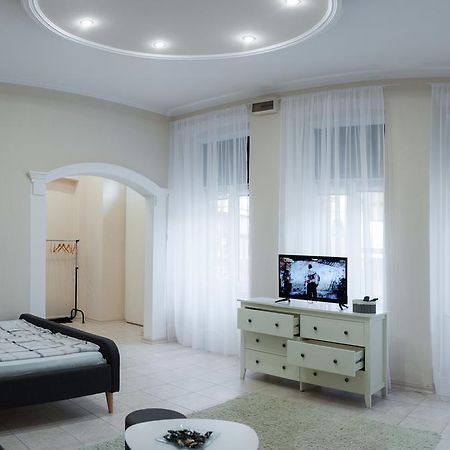 Mainstreet Apartman Суботица Экстерьер фото