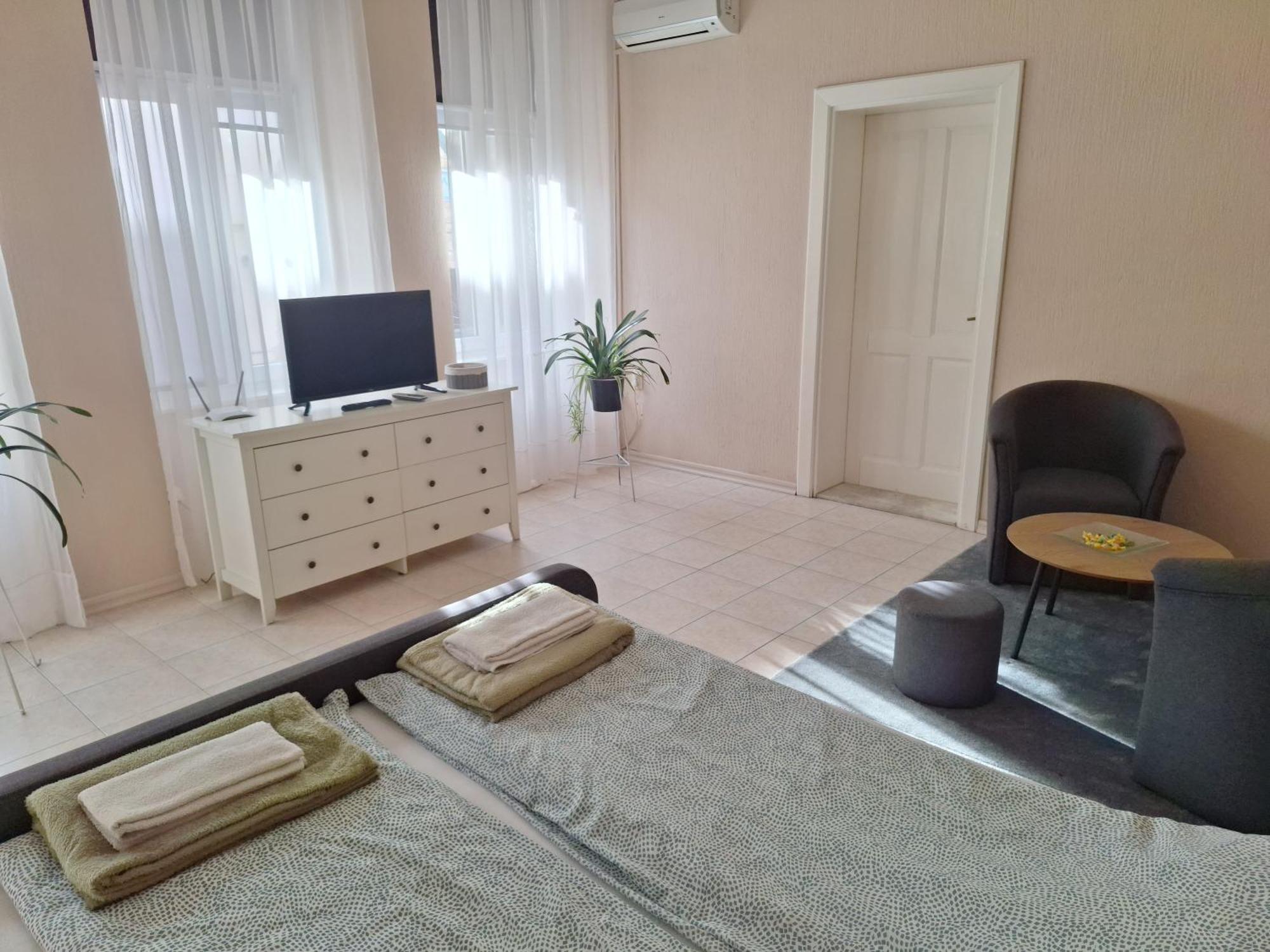 Mainstreet Apartman Суботица Экстерьер фото